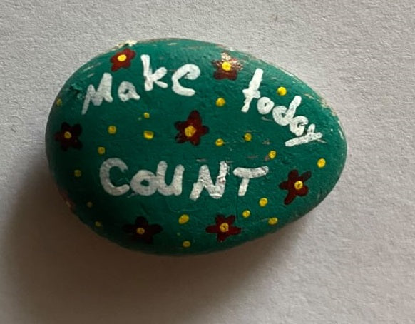 Decorative stone "Snailed it"