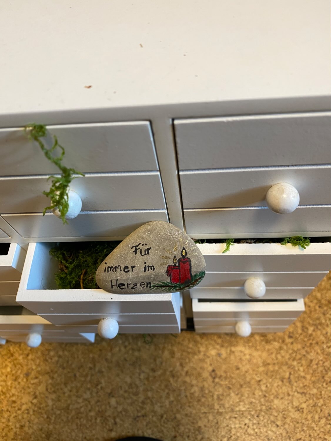 Decorative stone "Make today count"