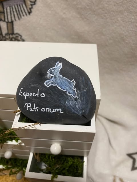 Deko Stein "Expecto Patronum" (rabbit/hare)